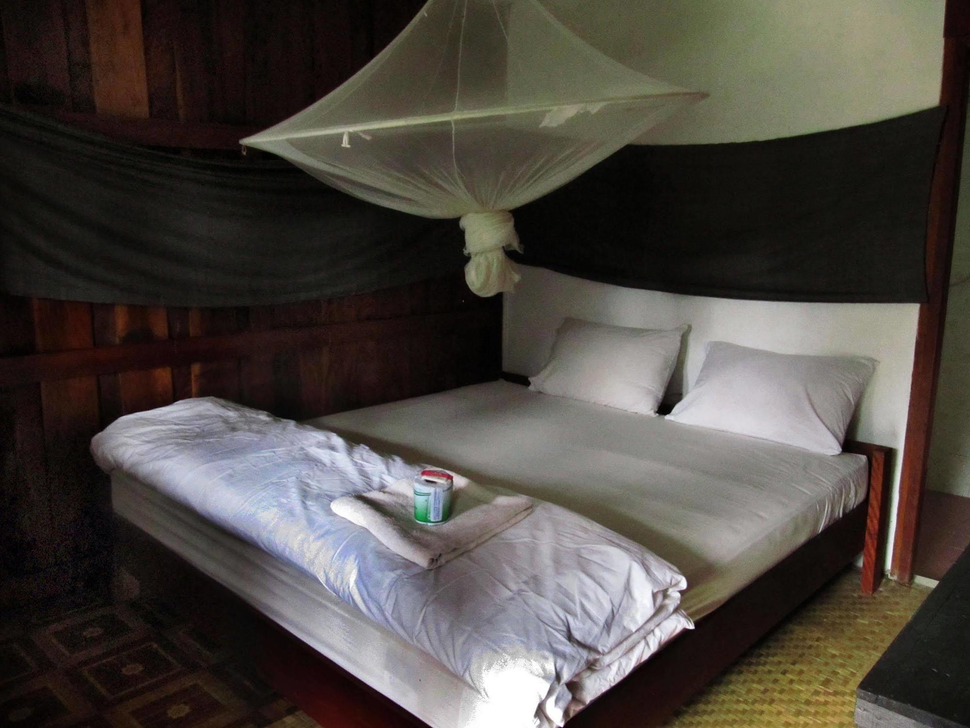 Riverview Bungalows Muang Ngoi Eksteriør billede